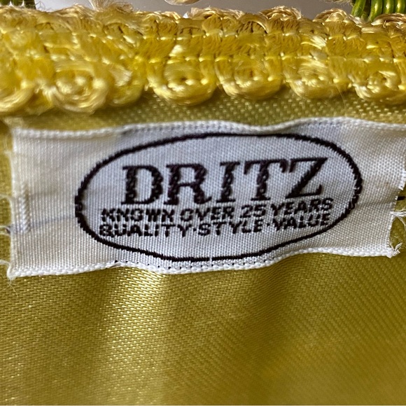 Vintage Oval sewing notions basket by Dritz made in Japan. - Picture 2 of 13